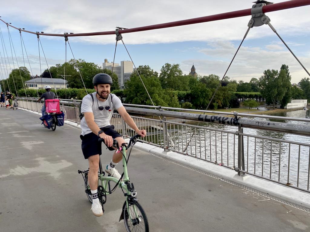 7565ab9c-99e9-4dfd-af89-4ffb3b459438 2