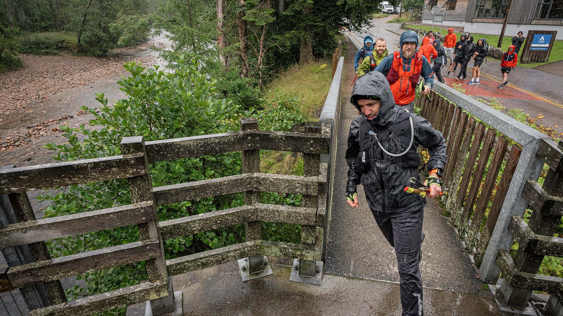 Untitled-3_0008_Dan-CRR-Start-full-32