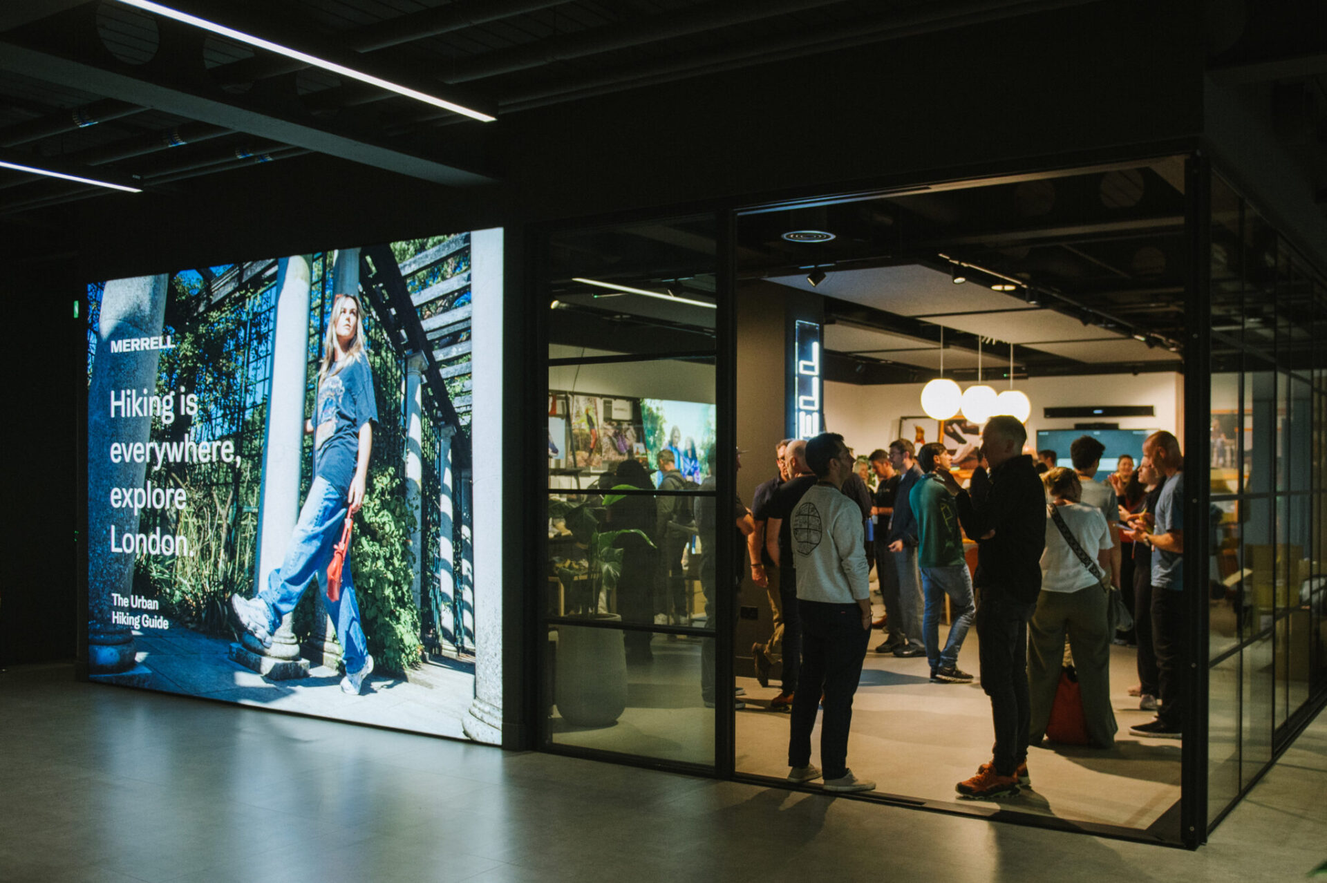 Alex_Wallace_Photography_Brandwave_NetworkB_091