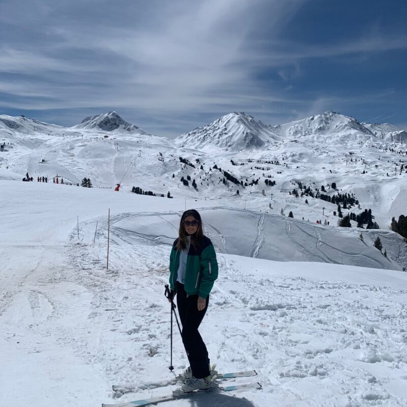 Evie Skiing Evie Skiing