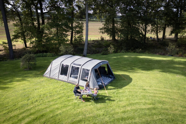 Edition-60-Lifestyle-Drone-002 Edition-60-Lifestyle-Drone-002